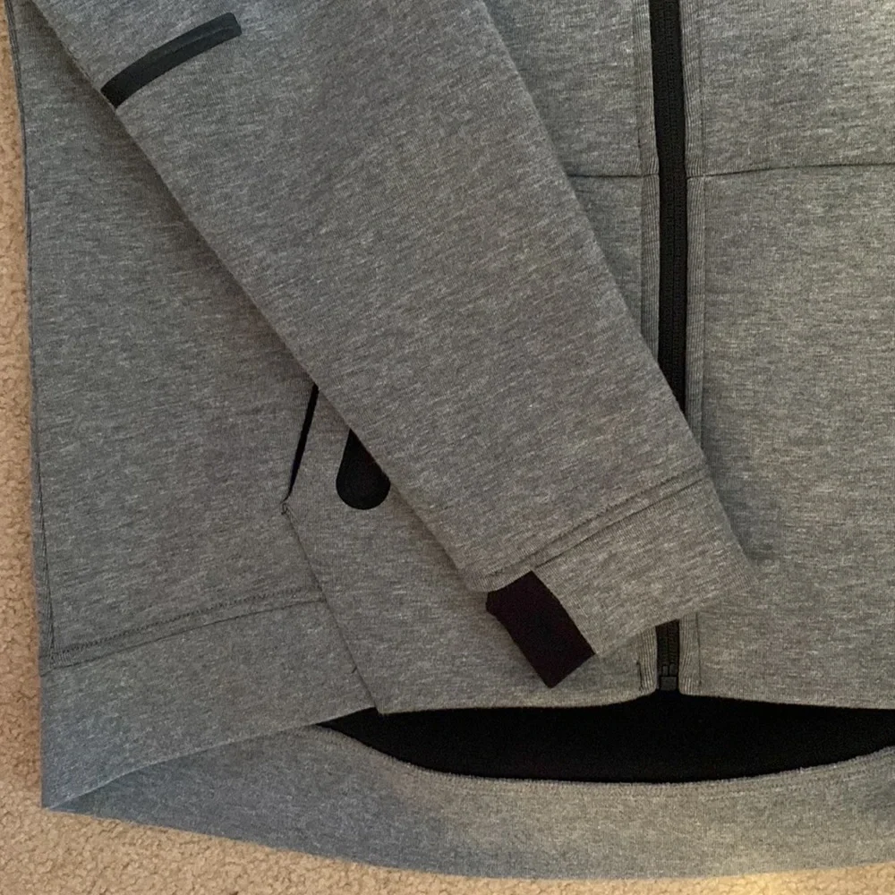 Grey zip up sweatshirt - Picture 3 of 6